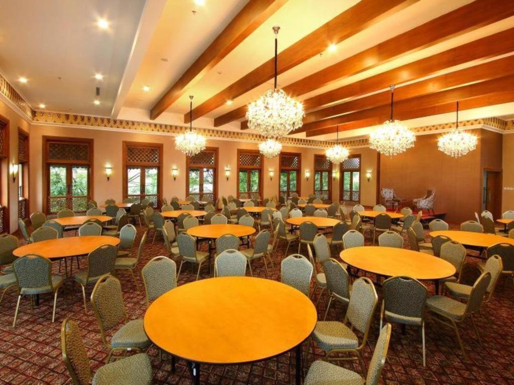 Aziza Syariah Hotel Solo By Horison Ngoại thất bức ảnh