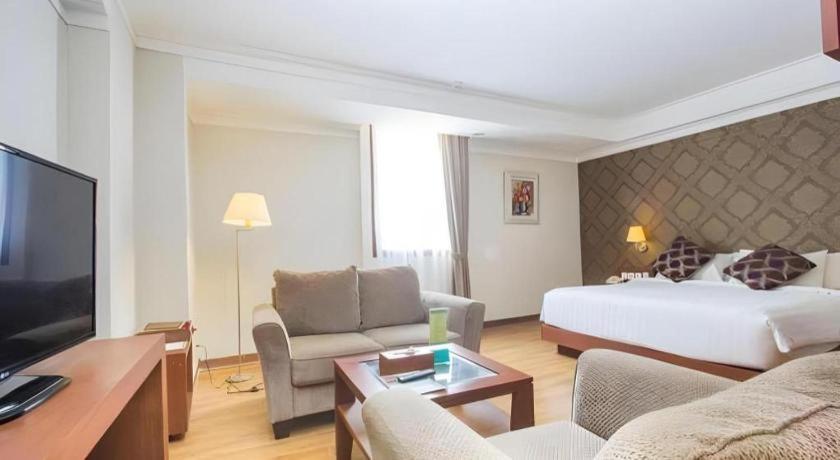 Aziza Syariah Hotel Solo By Horison Ngoại thất bức ảnh