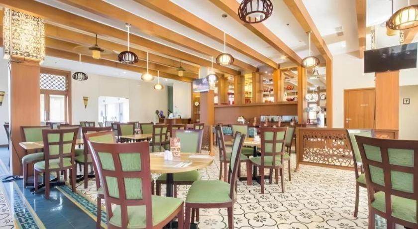 Aziza Syariah Hotel Solo By Horison Ngoại thất bức ảnh